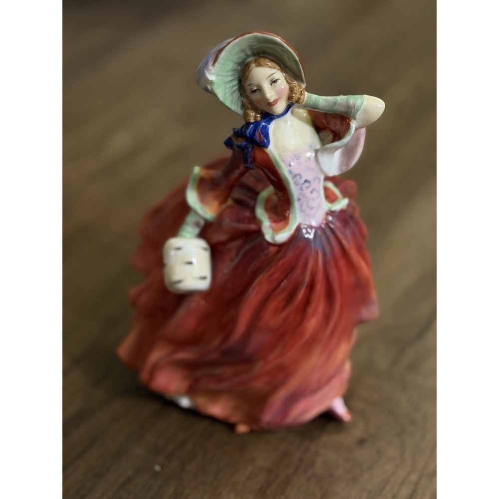 Vintage 1943 Royal Doulton "Autumn Breezes" HN 1934 Figurine Red Dress Lady 7.5"